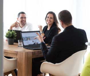 Wir setzen auf ein wachsendes Netzwerk von Consulting-Partner:innen.